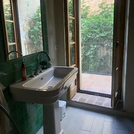 아파트 Picturesque With Garden In Umbrian Medival Town 파니칼레